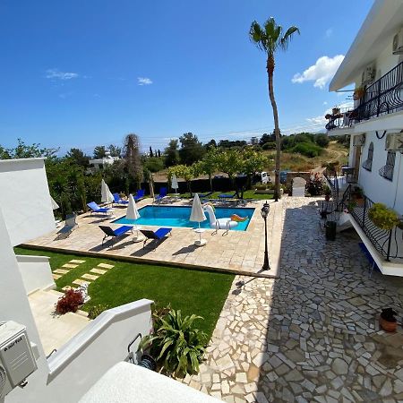 Templos Homes كيرينيا المظهر الخارجي الصورة